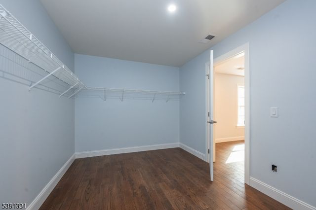 10 Greenhut Ave, Randolph Twp., NJ 07869