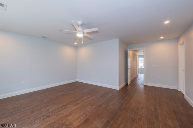 10 Greenhut Ave, Randolph Twp., NJ 07869