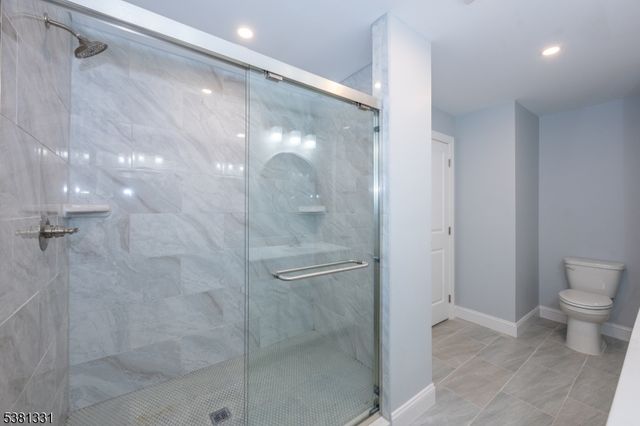 10 Greenhut Ave, Randolph Twp., NJ 07869