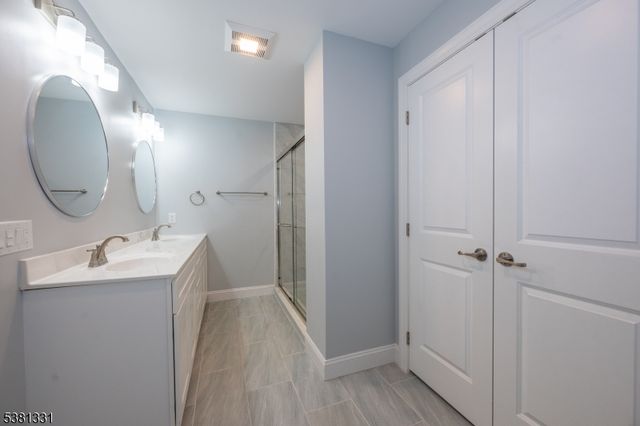 10 Greenhut Ave, Randolph Twp., NJ 07869