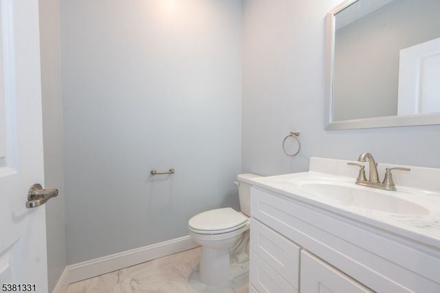 10 Greenhut Ave, Randolph Twp., NJ 07869