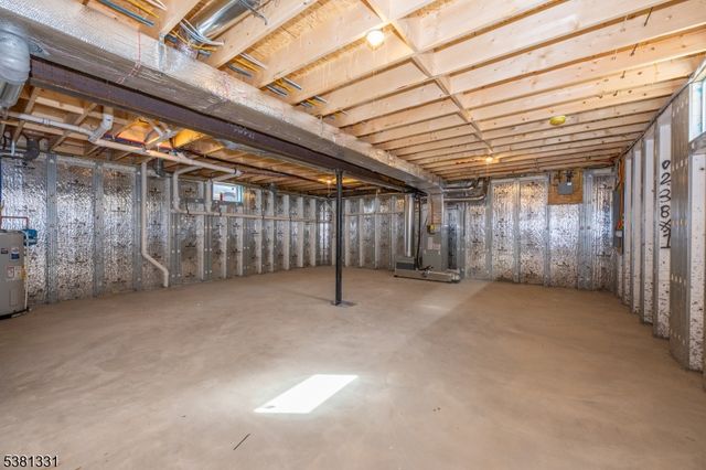 10 Greenhut Ave, Randolph Twp., NJ 07869