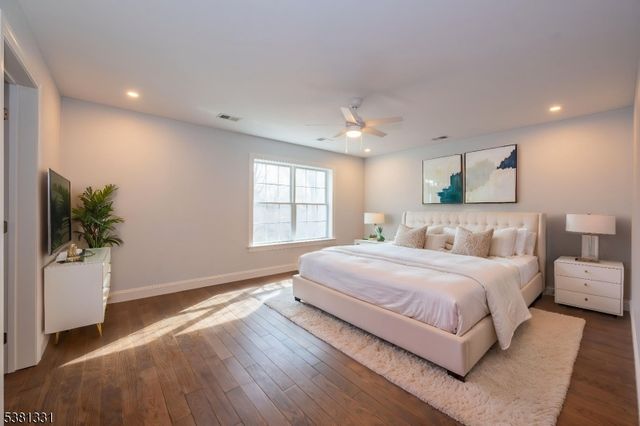 10 Greenhut Ave, Randolph Twp., NJ 07869