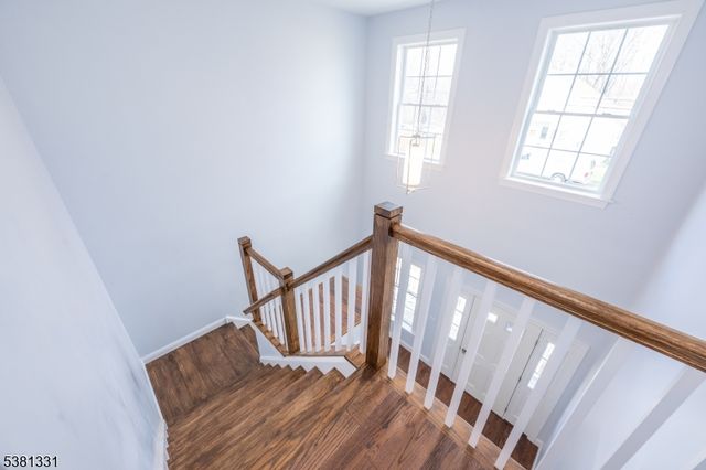 10 Greenhut Ave, Randolph Twp., NJ 07869