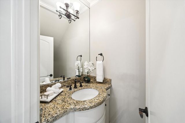 2145 Fairview Avenue, Houston, TX 77019