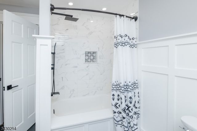 16 Abrams Rd, Holland Twp., NJ 08848