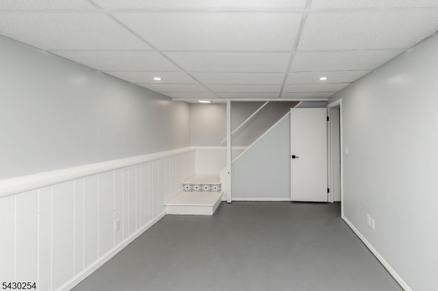 16 Abrams Rd, Holland Twp., NJ 08848