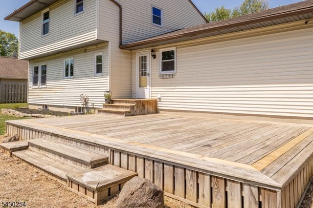 16 Abrams Rd, Holland Twp., NJ 08848