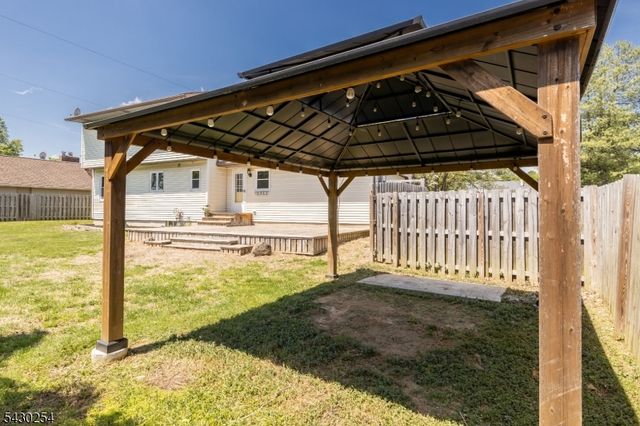 16 Abrams Rd, Holland Twp., NJ 08848