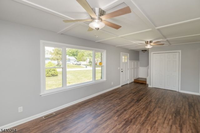 16 Abrams Rd, Holland Twp., NJ 08848