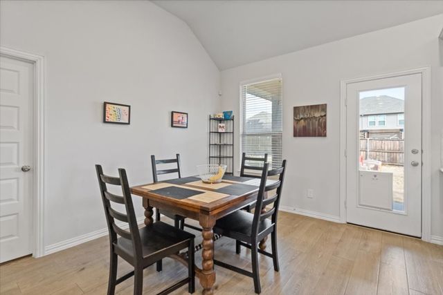 125 Kirwin Drive, Fort Worth, TX 76131