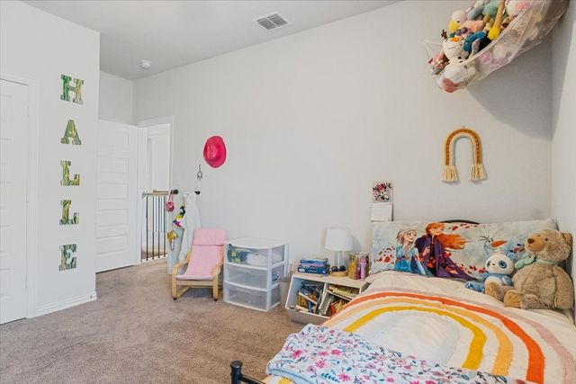 125 Kirwin Drive, Fort Worth, TX 76131