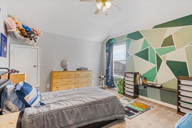 125 Kirwin Drive, Fort Worth, TX 76131