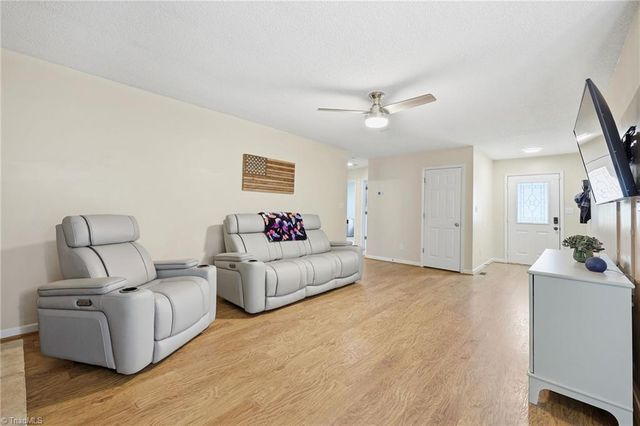 227 Meadow Lark Lane, Thomasville, NC 27360