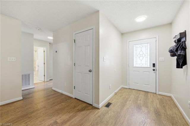 227 Meadow Lark Lane, Thomasville, NC 27360