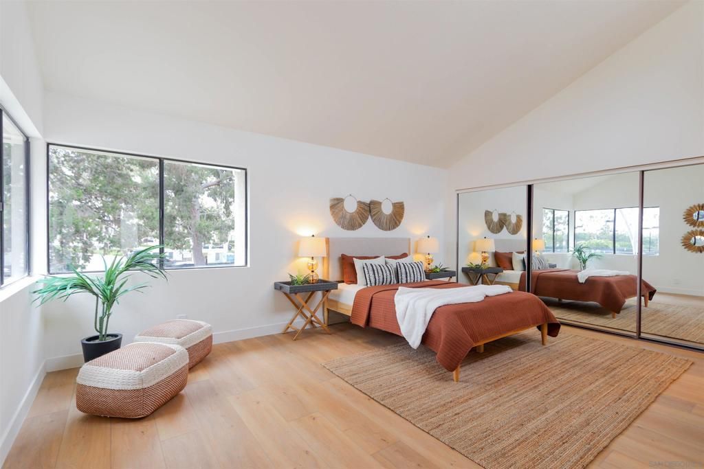 Image 22 of property listing at 10 Morena 8, Irvine, CA 92612