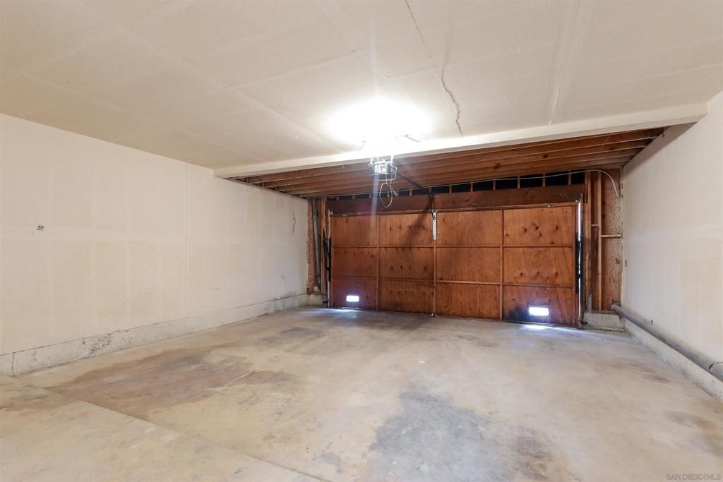 Image 28 of property listing at 10 Morena 8, Irvine, CA 92612