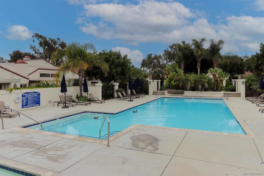 Image 35 of property listing at 10 Morena 8, Irvine, CA 92612