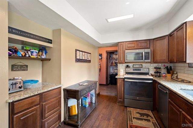 6576 State Route 31, Cicero, NY 13039