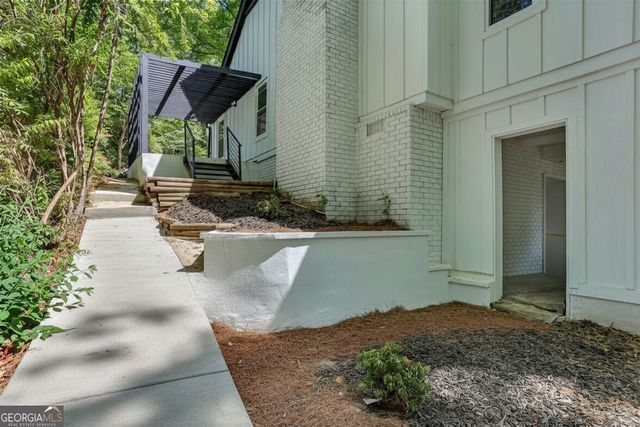 2707 Cosmos Drive NE, Atlanta, GA 30345