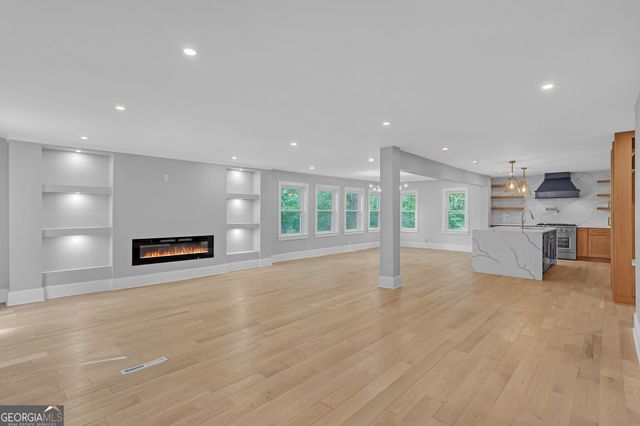2707 Cosmos Drive NE, Atlanta, GA 30345