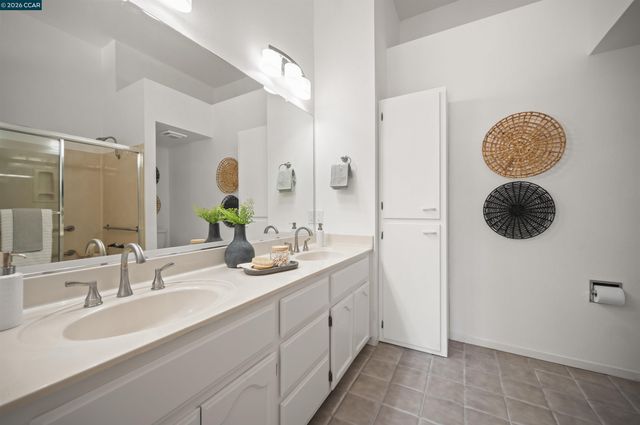 1731 Indian Wells Way, Clayton, CA 94517