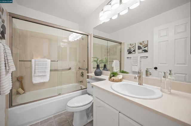 1731 Indian Wells Way, Clayton, CA 94517