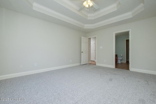 8815 Eli Dr, Louisville, KY 40291