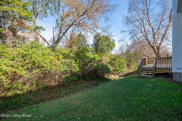 8815 Eli Dr, Louisville, KY 40291