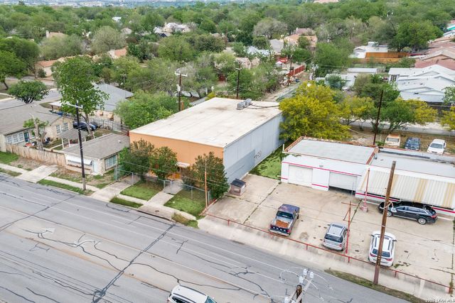 4810 San Pedro, San Antonio, TX 78212