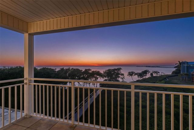 1726 SUNKISSED DRIVE, Tarpon Springs, FL 34689