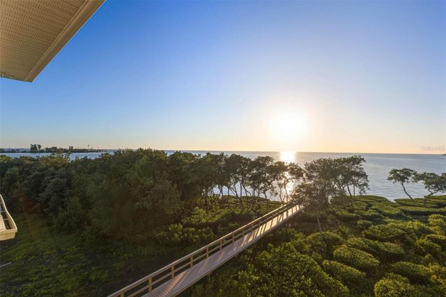 1726 SUNKISSED DRIVE, Tarpon Springs, FL 34689