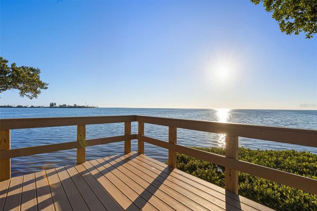 1726 SUNKISSED DRIVE, Tarpon Springs, FL 34689