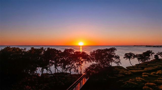 1726 SUNKISSED DRIVE, Tarpon Springs, FL 34689