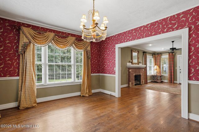3521 Mcfarland Road, Raymond, MS 39154