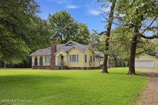 3521 Mcfarland Road, Raymond, MS 39154