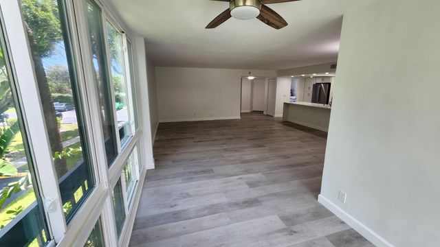 450 Egret Circle 9210, Delray Beach, FL 33444