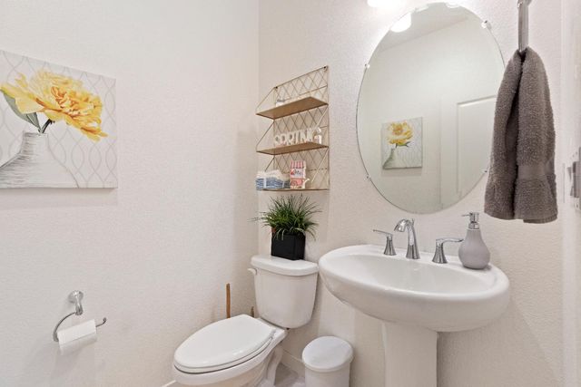 17738 Griswold Ct, Lathrop, CA 95330