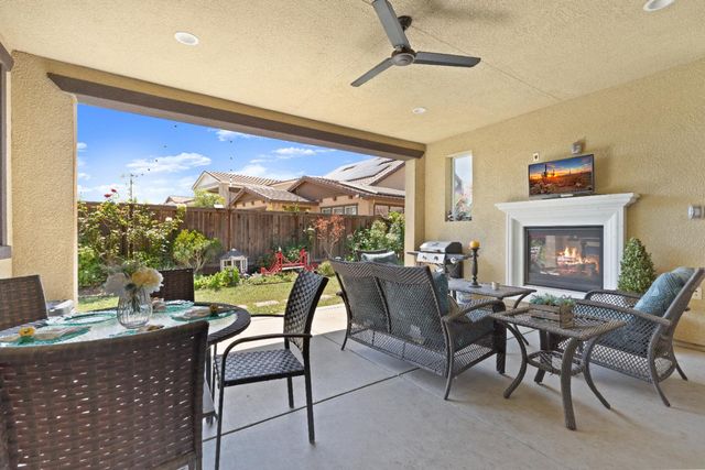 17738 Griswold Ct, Lathrop, CA 95330