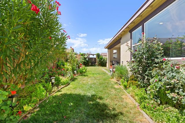 17738 Griswold Ct, Lathrop, CA 95330