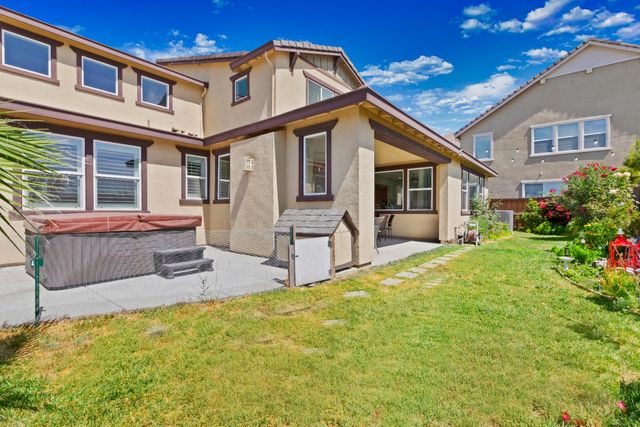 17738 Griswold Ct, Lathrop, CA 95330