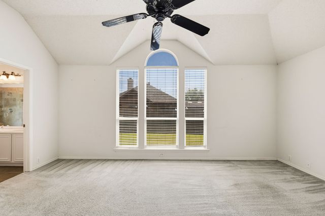 702 Lake Bridge Drive, Lake Dallas, TX 75065