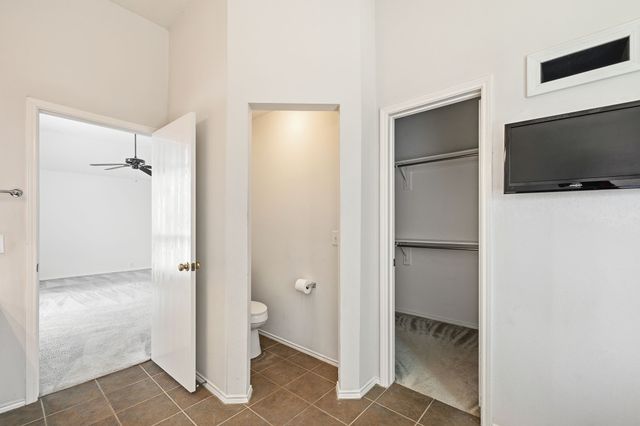 702 Lake Bridge Drive, Lake Dallas, TX 75065