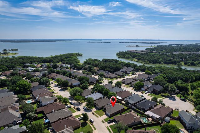 702 Lake Bridge Drive, Lake Dallas, TX 75065