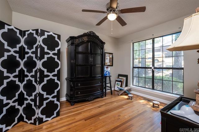 38 Woodlore Cir, Little Rock, AR 72211