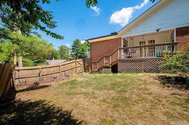 38 Woodlore Cir, Little Rock, AR 72211