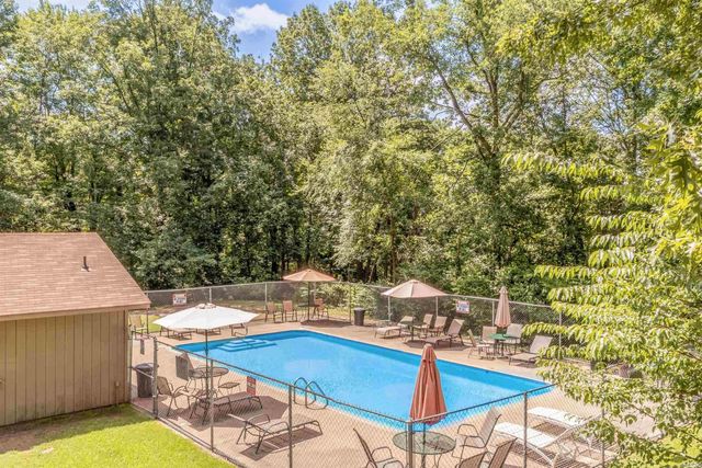 38 Woodlore Cir, Little Rock, AR 72211