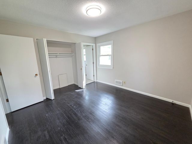5201 W 84th Street, Bloomington, MN 55437