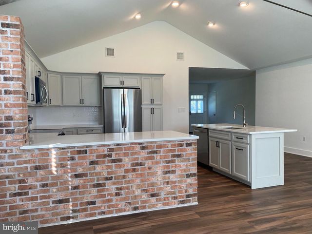 4361 SUNNYSIDE DR, Doylestown, PA 18902