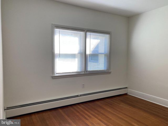 4361 SUNNYSIDE DR, Doylestown, PA 18902